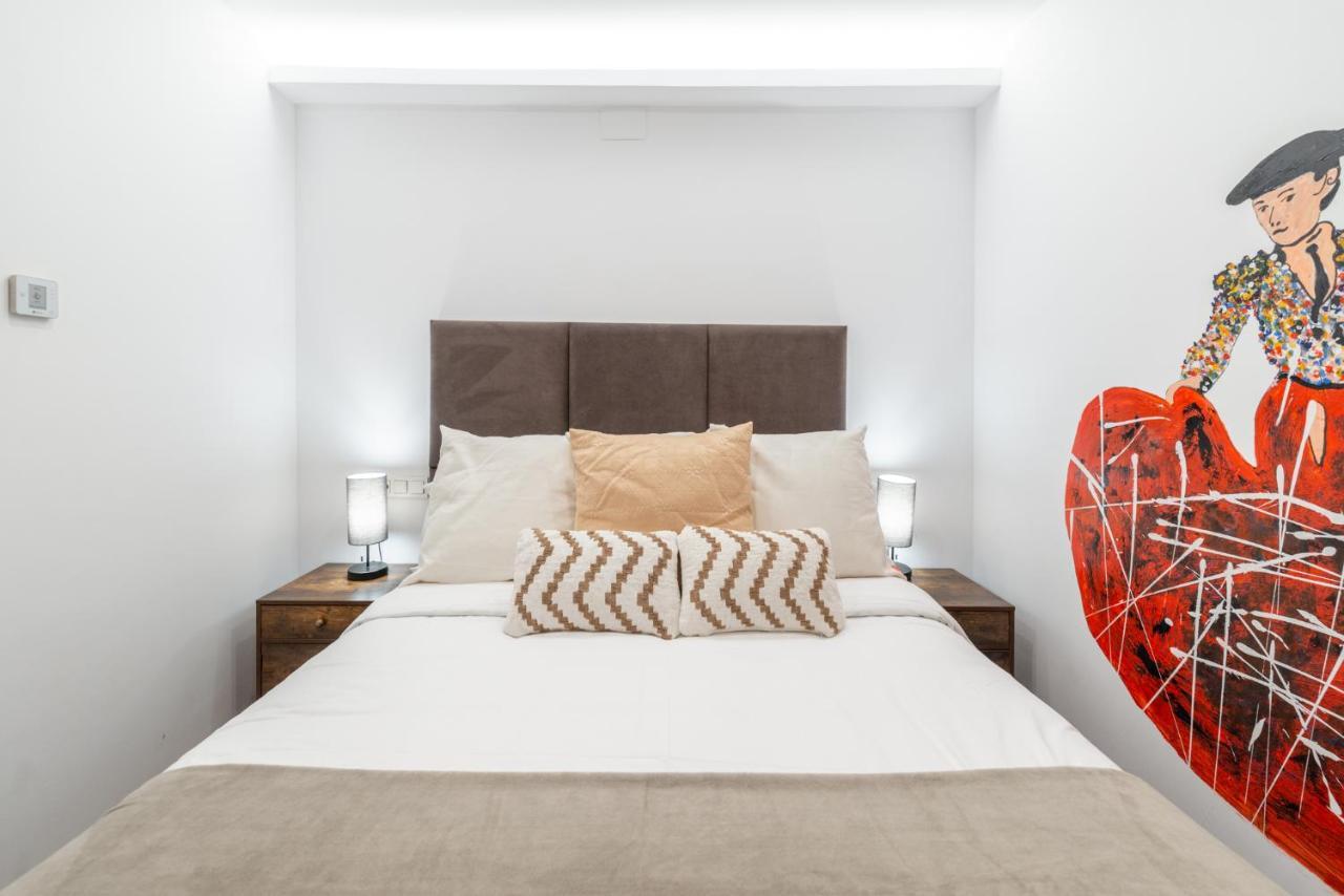 The Heart Of The City, Sol, By Monaro***** Madrid Bagian luar foto