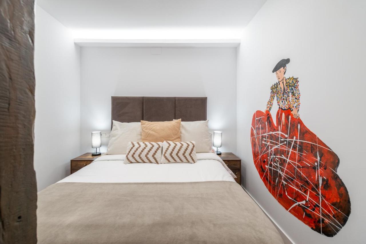 The Heart Of The City, Sol, By Monaro***** Madrid Bagian luar foto