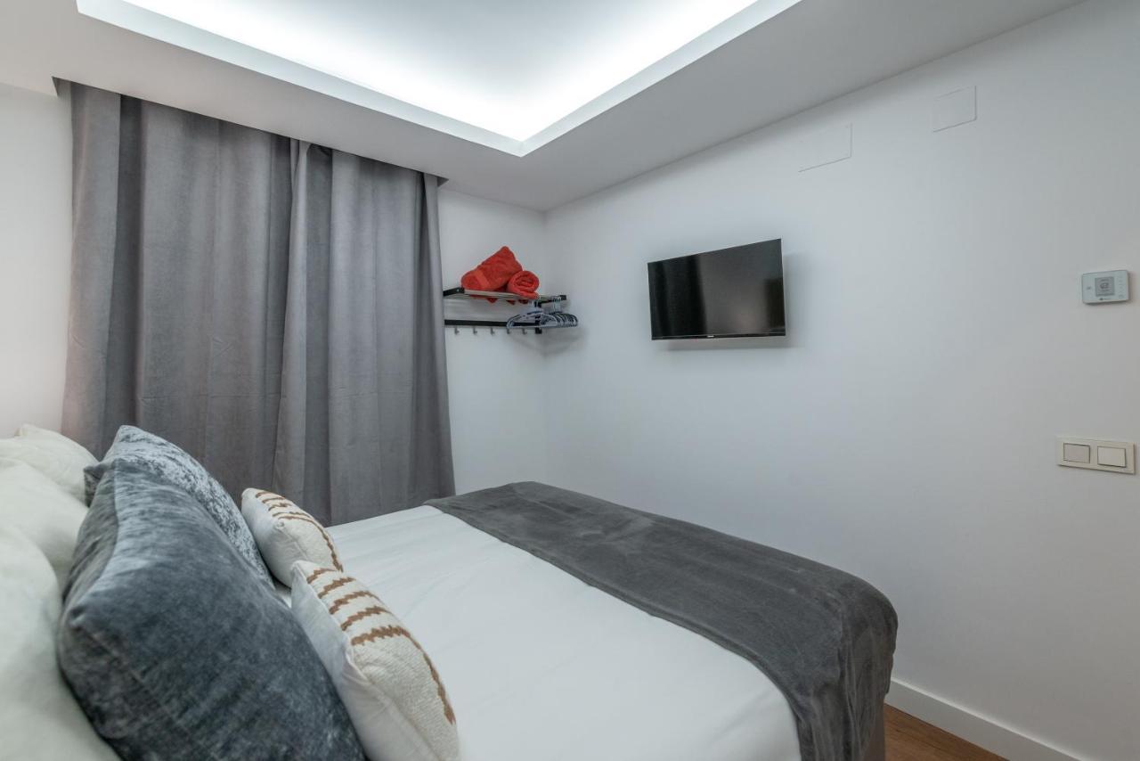 The Heart Of The City, Sol, By Monaro***** Madrid Bagian luar foto